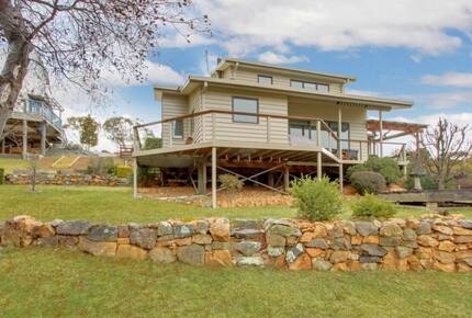 The Lake House - Kalkite, Australia