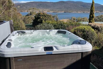 The Lake House - Kalkite, Australia