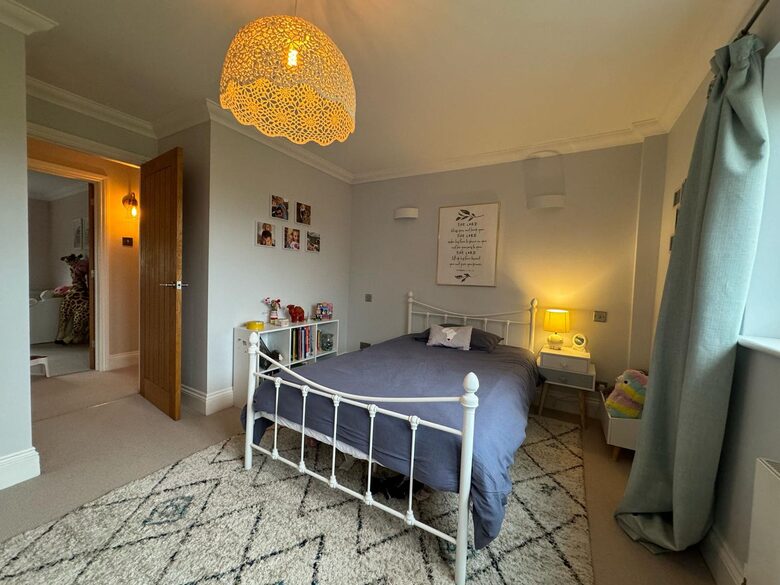 Mandalay Lodge - Medstead, United Kingdom