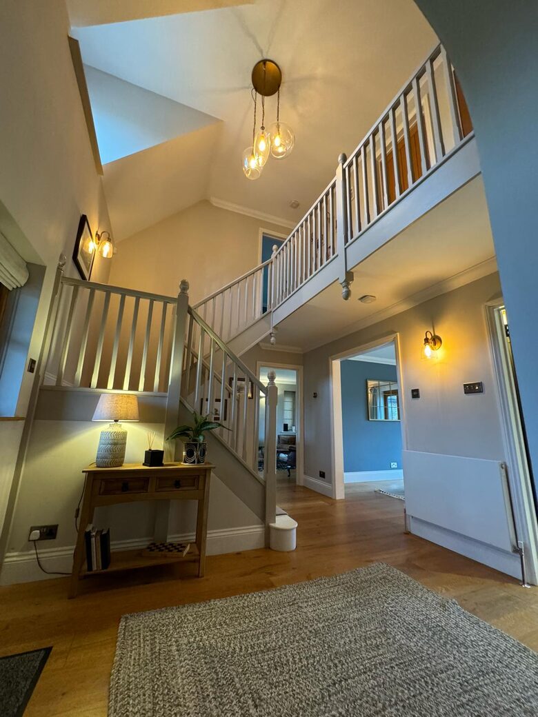 Mandalay Lodge - Medstead, United Kingdom