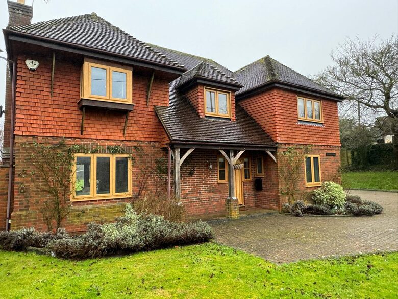 Mandalay Lodge - Medstead, United Kingdom
