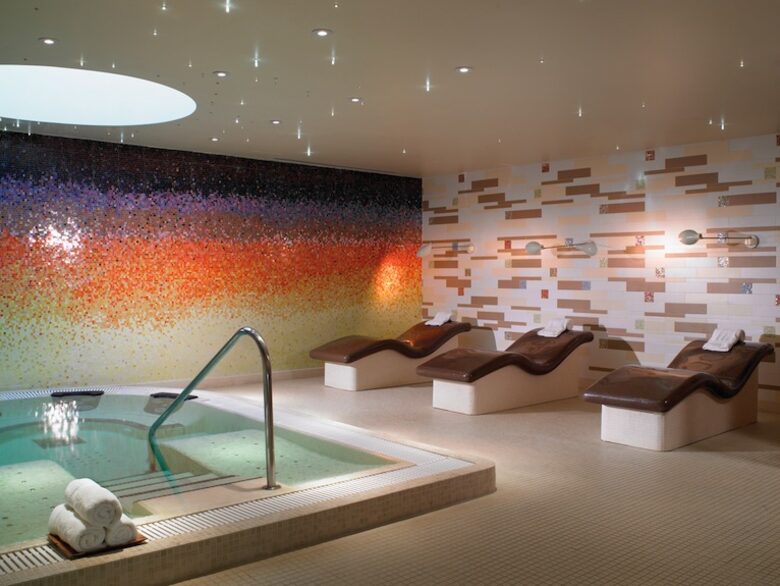 Carillon Hotel & Spa with optional Yacht Rental! - Miami Beach, Florida