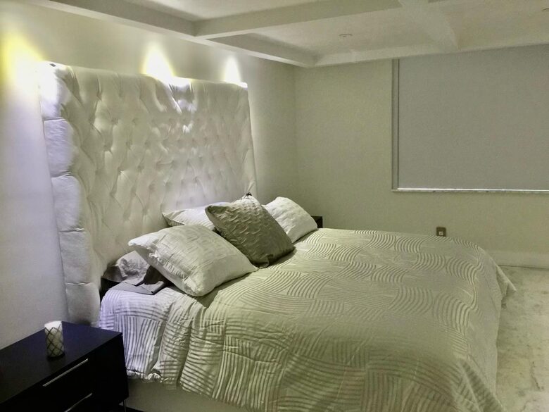 Modern Beach Apartment - Miami Beach, Florida