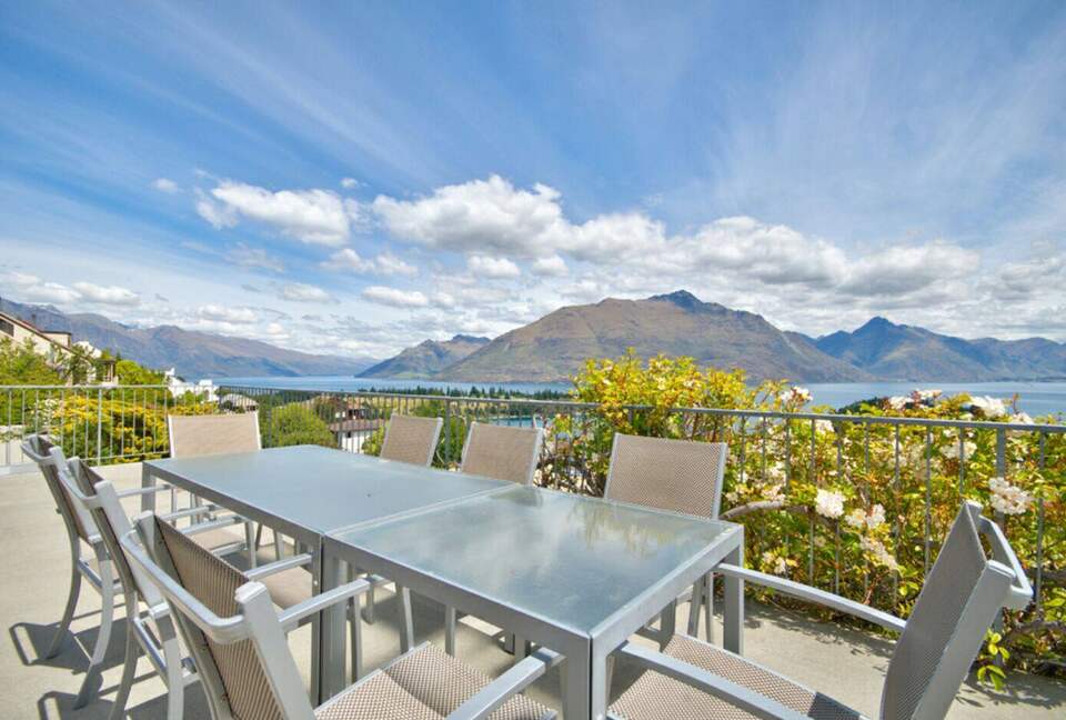 Queenstown Hill Retreat - Queenstown, New Zealand