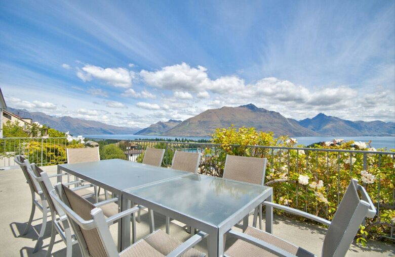 Queenstown Hill Retreat - Queenstown, New Zealand
