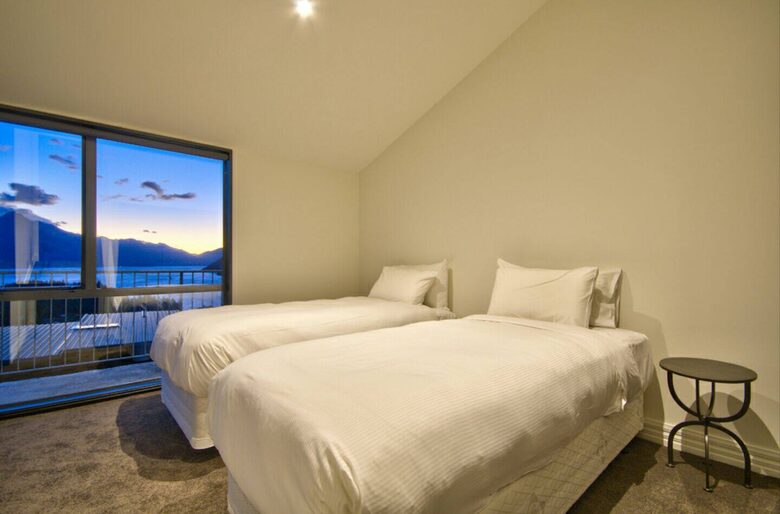 Queenstown Hill Retreat - Queenstown, New Zealand