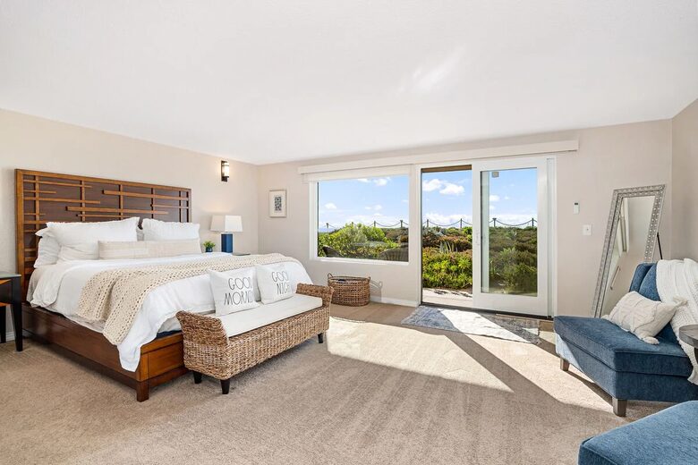 Solana Beach Dream with Ocean Views & Steps to the Beach - Solana Beach, California