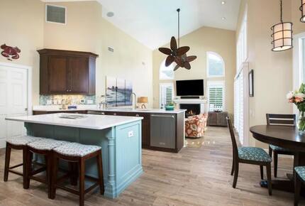 Pelican Bay Retreat - Naples, Florida