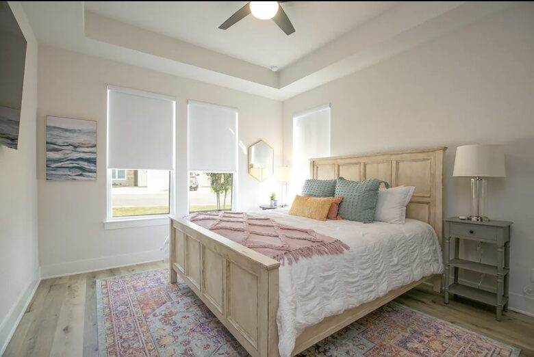 Lake View Oasis: Modern Farmhouse with Private Pool - Kingsland, Texas