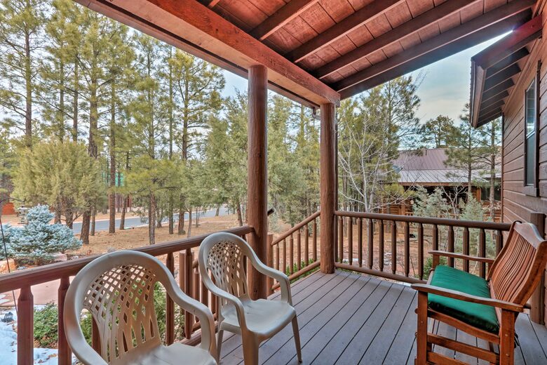 White Mountains Cabin with Fireplace and Deck at Torreon Golf Club - Show Low, Arizona