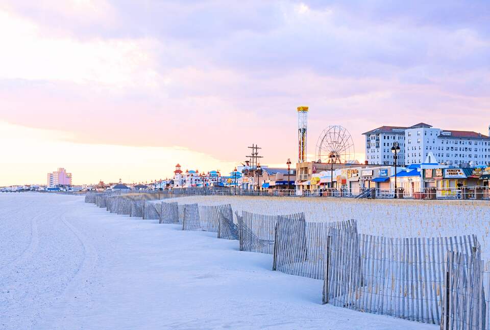 Charming Ocean City Cottage - Ocean City, New Jersey
