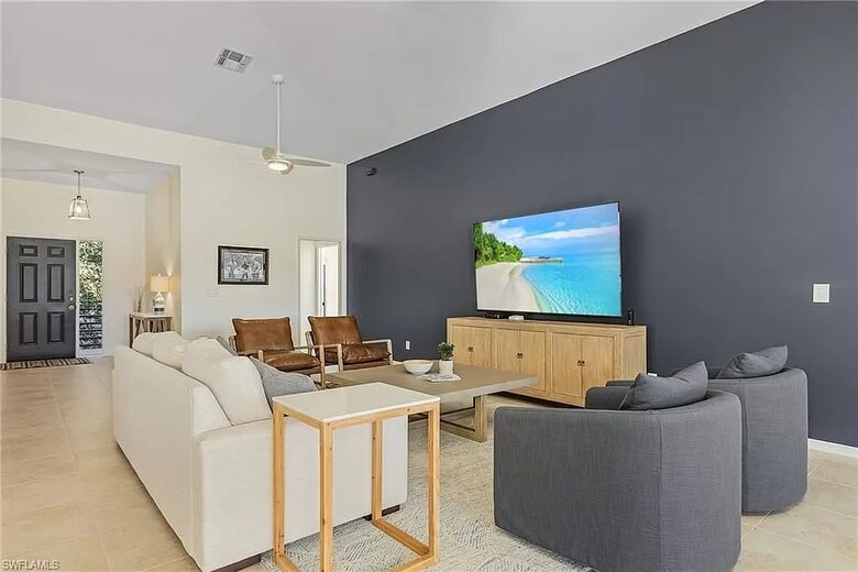 Bonita Bay Carriage House - Bonita Springs, Florida