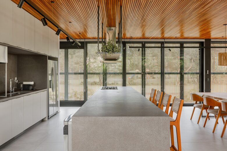 Casa California - Garopaba, Brazil
