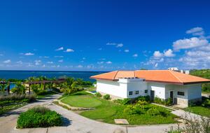 Pristine Bay Beach Villa 104 - Roatan, Honduras