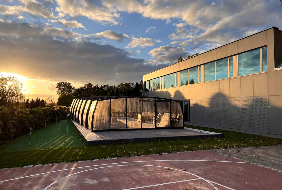 LedowoHouse Industrial Style with own Golf Course and Pool - Ledowo, Poland