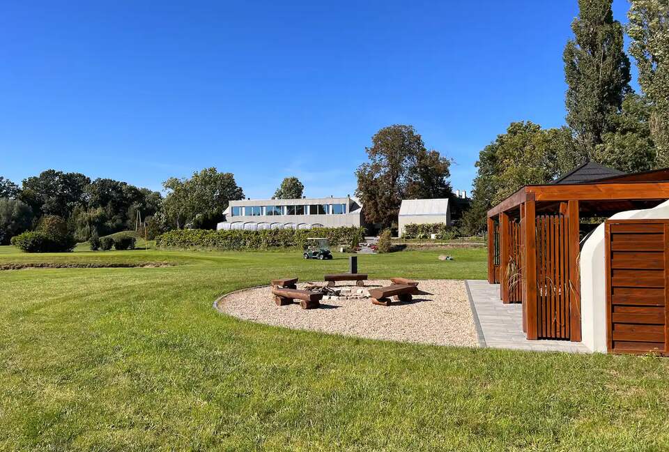 LedowoHouse Industrial Style with own Golf Course and Pool - Ledowo, Poland