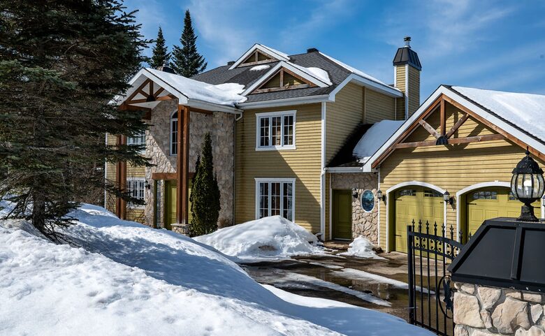 Stunning Lake House in the Laurentians - Saint-Adolphe-d'Howard, Canada
