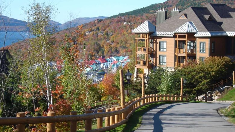 Luxurious Ski In Ski Out 2 Bedroom Equinoxe Tremblant - Mont-Tremblant, Canada