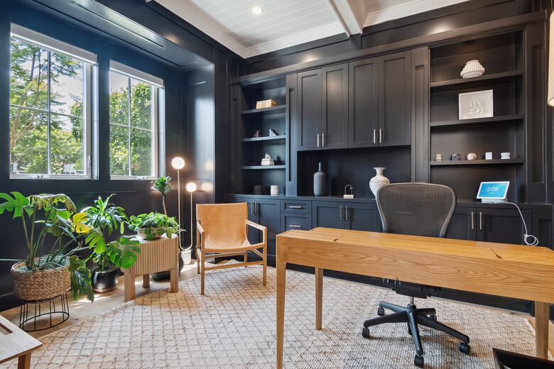 West Hollywood Executive Escape with Pool, Spa & Gym - Los Angeles, California