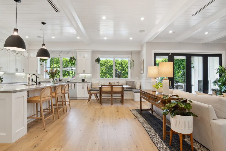 West Hollywood Executive Escape with Pool, Spa & Gym - Los Angeles, California