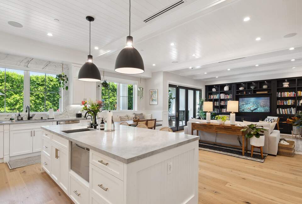 West Hollywood Executive Escape with Pool, Spa & Gym - Los Angeles, California
