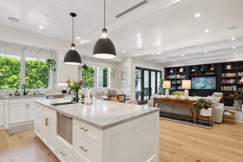 West Hollywood Executive Escape with Pool, Spa & Gym - Los Angeles, California