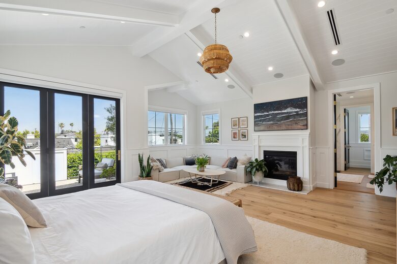 West Hollywood Executive Escape with Pool, Spa & Gym - Los Angeles, California