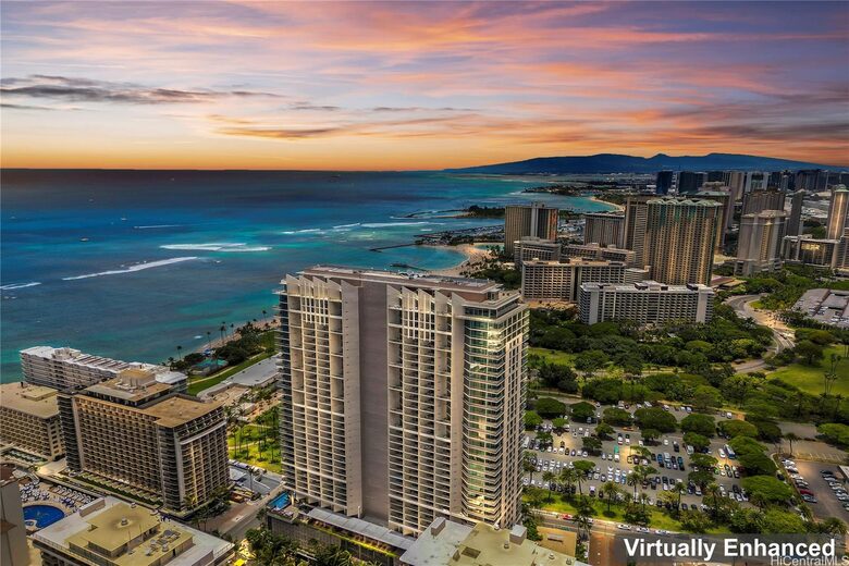 Honolulu Residential-Style Suite - Honolulu, Hawaii