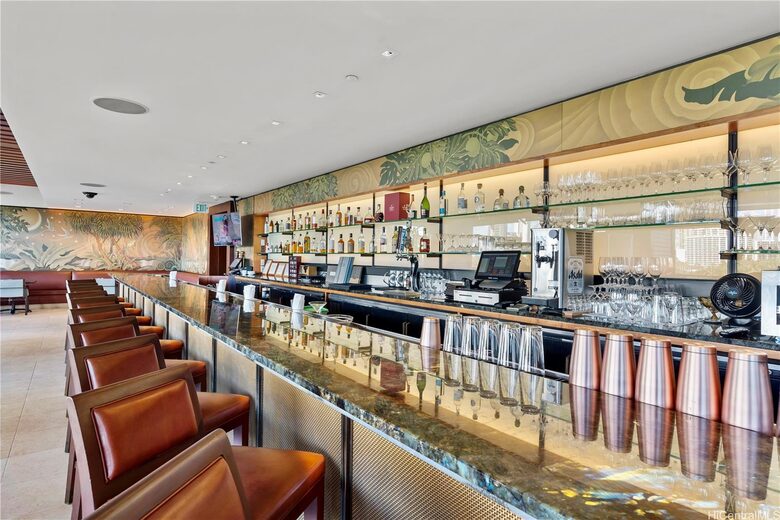 Bar on Lobby Level