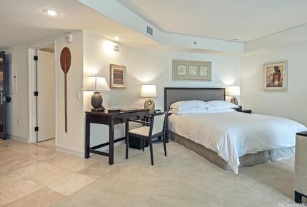 Honolulu Residential-Style Suite - Honolulu, Hawaii