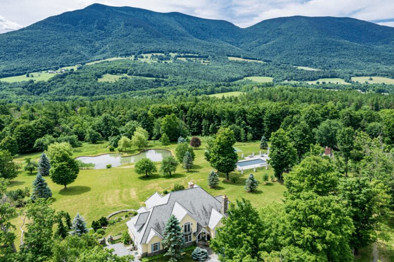 Stunning Vermont Estate- Maple Lane - Danby, Vermont
