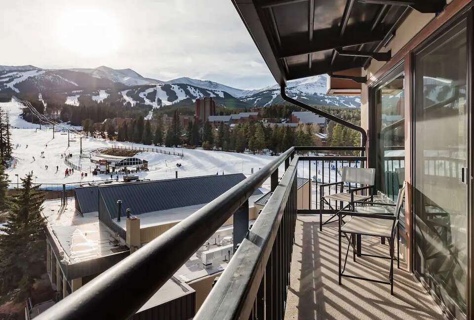 Ski in-Ski Penthouse in Downtown Breckenridge - Breckenridge, Colorado
