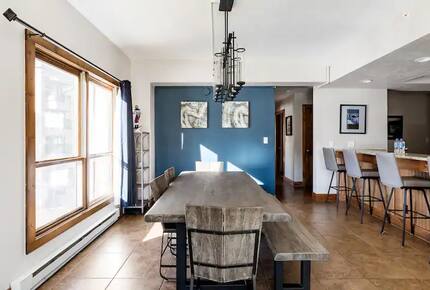 Ski in-Ski Penthouse in Downtown Breckenridge - Breckenridge, Colorado