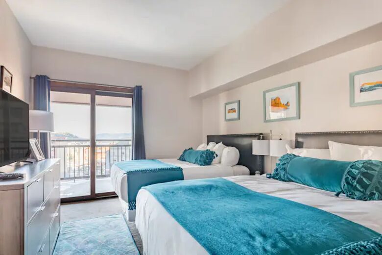 Ski in-Ski Penthouse in Downtown Breckenridge - Breckenridge, Colorado