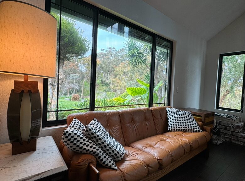 Rosebud Retreat Oceanside with serene canyon views - Oceanside, California