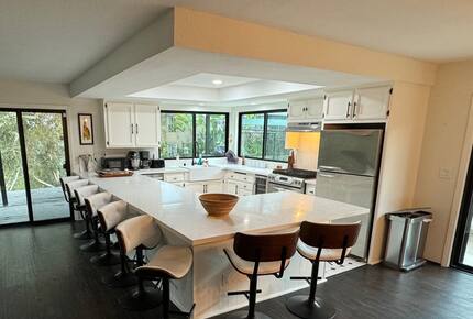 Rosebud Retreat Oceanside with serene canyon views - Oceanside, California