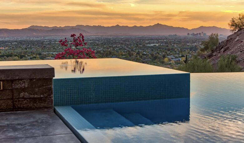 Red Rock Paradise - Paradise Valley, Arizona