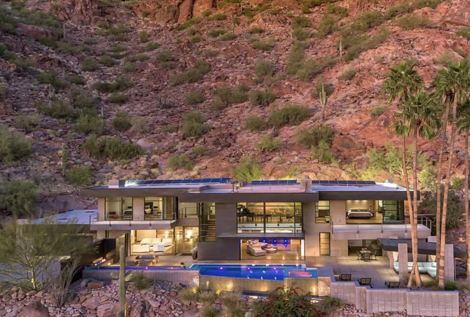 Red Rock Paradise - Paradise Valley, Arizona