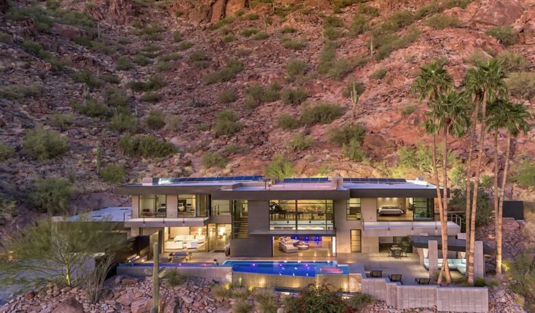 Red Rock Paradise - Paradise Valley, Arizona