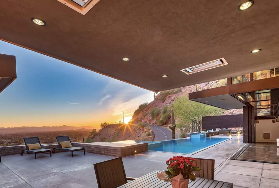 Red Rock Paradise - Paradise Valley, Arizona
