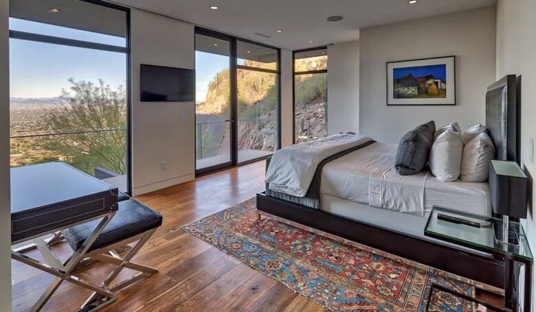 Red Rock Paradise - Paradise Valley, Arizona