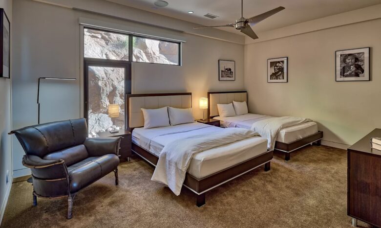 Red Rock Paradise - Paradise Valley, Arizona