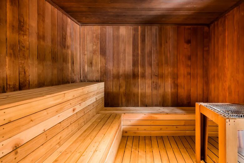 Ski in-Ski Penthouse in Downtown Breckenridge - Breckenridge, Colorado