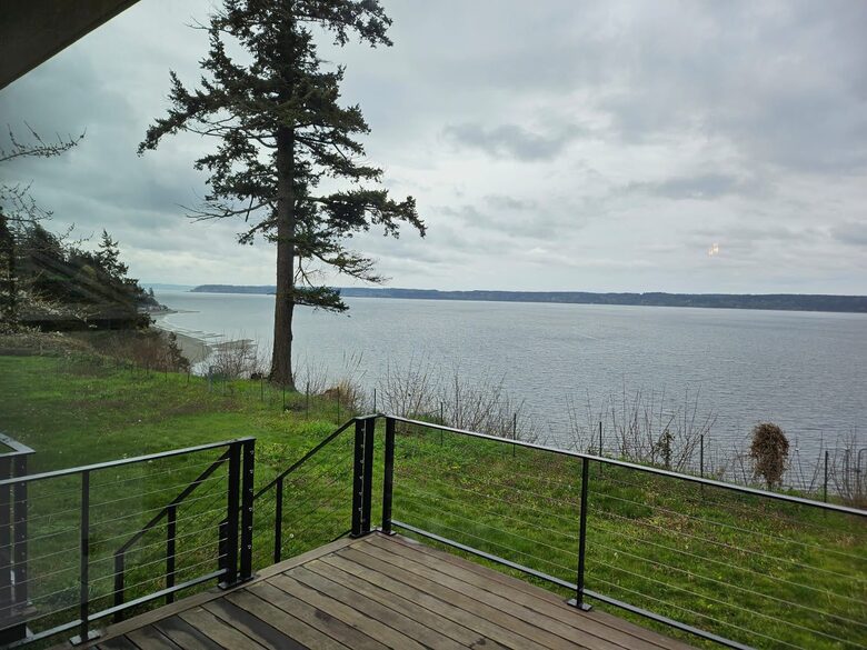Modern Cabin by the Sea - Camano Island, Washington