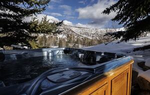 The perfect spot at the end of a ski day.