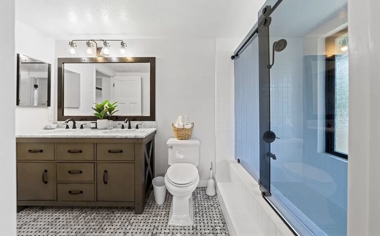 Rosebud Retreat Oceanside with serene canyon views - Oceanside, California