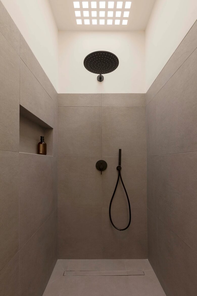 Luxury 3 BD Apartment | Pez 11 - Madrid, Spain