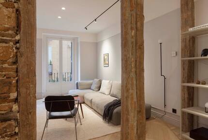 Luxury 3 BD Apartment | Pez 11 - Madrid, Spain