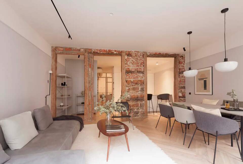 Luxury 3 BD Apartment | Pez 11 - Madrid, Spain