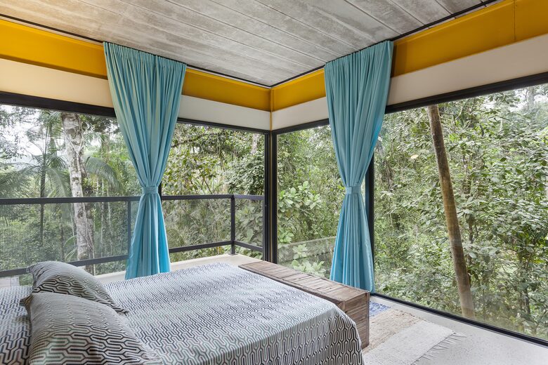 Sloth House - Guarujá, Brazil